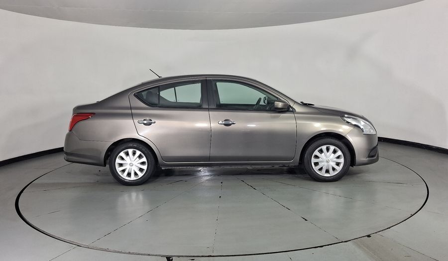 Nissan Versa 1.6 SENSE TA AC Sedan 2015