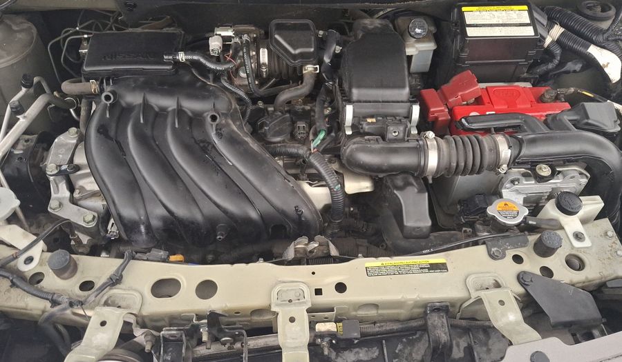 Nissan Versa 1.6 SENSE TA AC Sedan 2015