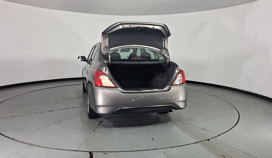 Nissan Versa 1.6 SENSE TA AC Sedan 2015