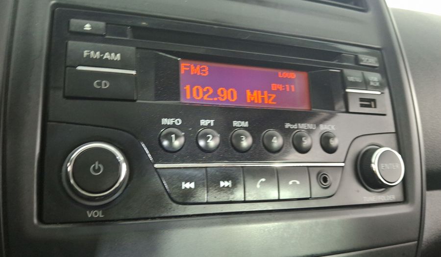 Nissan Versa 1.6 SENSE TA AC Sedan 2015