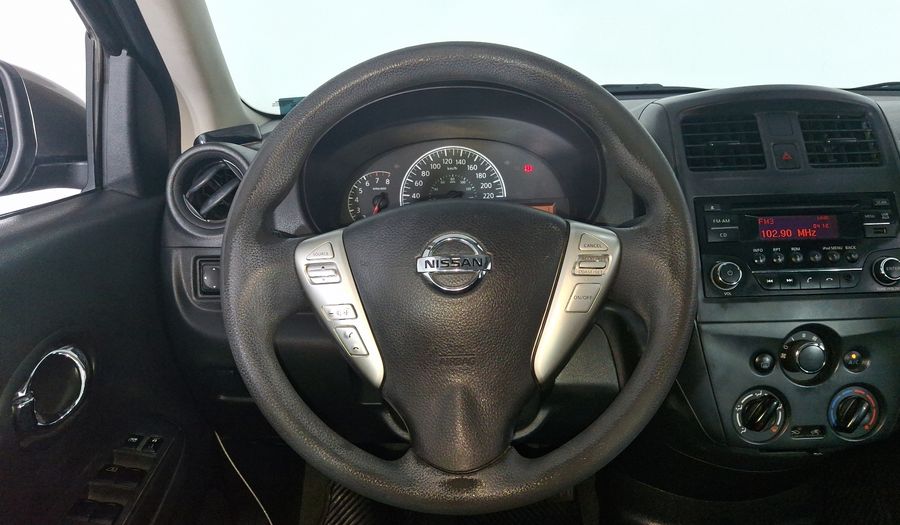 Nissan Versa 1.6 SENSE TA AC Sedan 2015