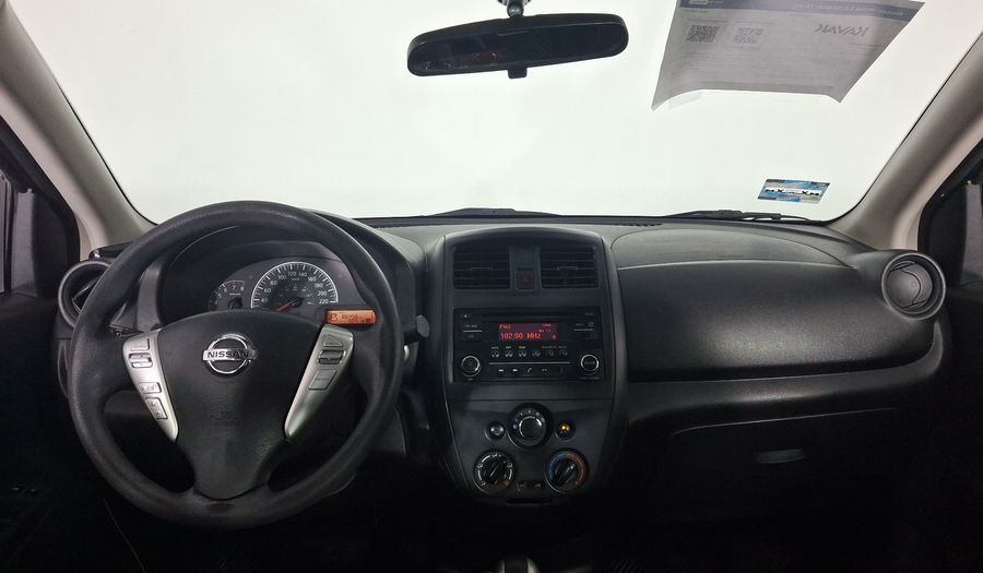 Nissan Versa 1.6 SENSE TA AC Sedan 2015