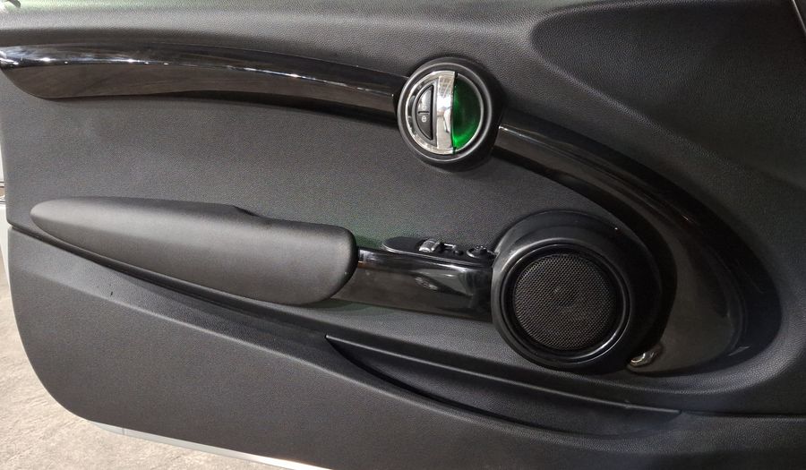 Mini Cooper 1.5 COOPER CHILI AT Hatchback 2017