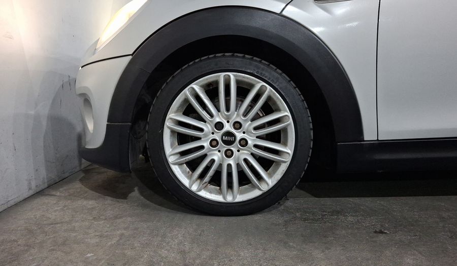 Mini Cooper 1.5 COOPER CHILI AT Hatchback 2017