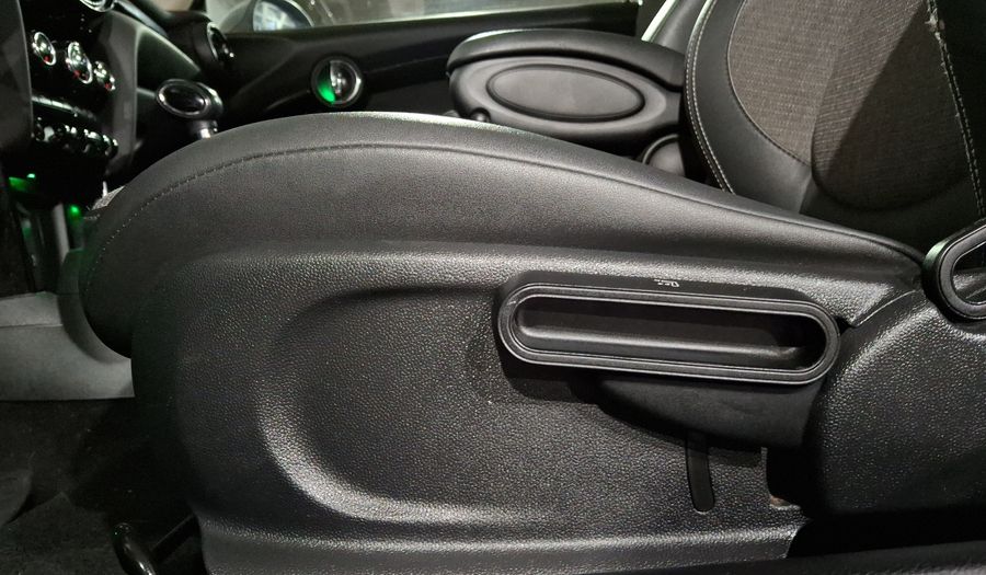 Mini Cooper 1.5 COOPER CHILI AT Hatchback 2017