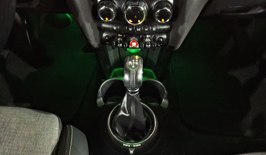 Mini Cooper 1.5 COOPER CHILI AT Hatchback 2017