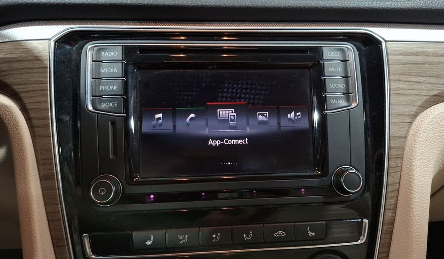 Volkswagen Passat 2.5 HIGHLINE Sedan 2017