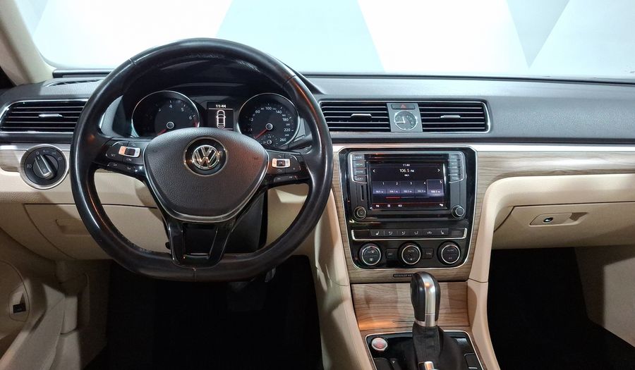 Volkswagen Passat 2.5 HIGHLINE Sedan 2017