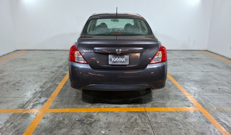 Nissan Versa 1.6 SENSE Sedan 2018