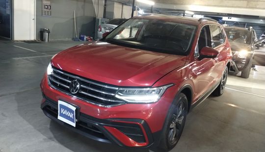 Volkswagen • Tiguan