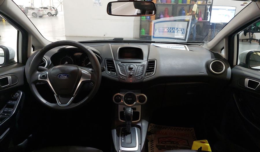 Ford Fiesta SE HATCH Hatchback 2016