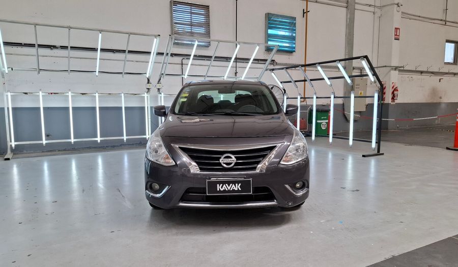 Nissan Versa 1.6 ADVANCE Sedan 2015