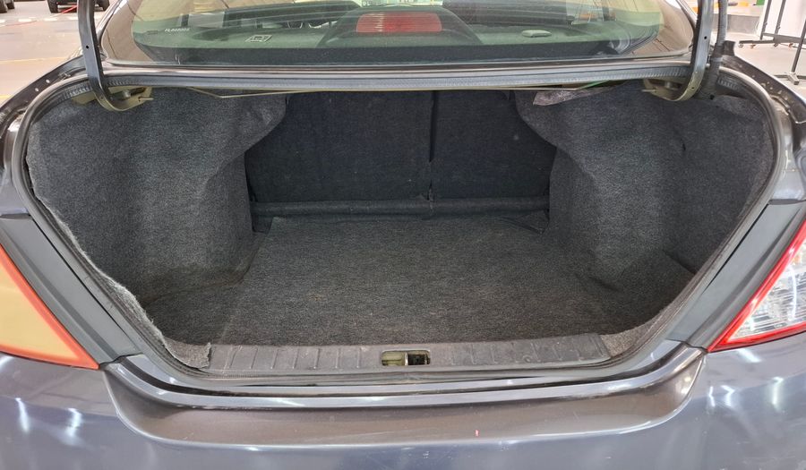 Nissan Versa 1.6 ADVANCE Sedan 2015