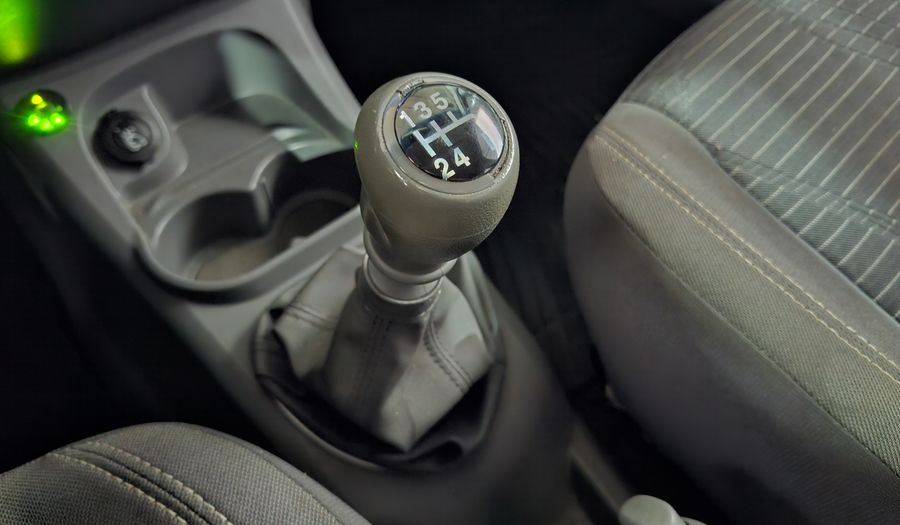 Fiat Palio 1.4 ATTRACTIVE Hatchback 2012