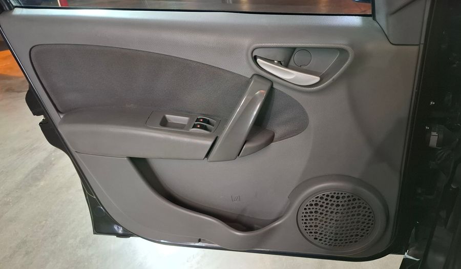 Fiat Palio 1.4 ATTRACTIVE Hatchback 2012