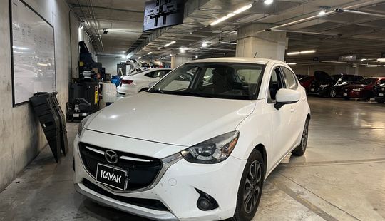 Mazda • Mazda 2