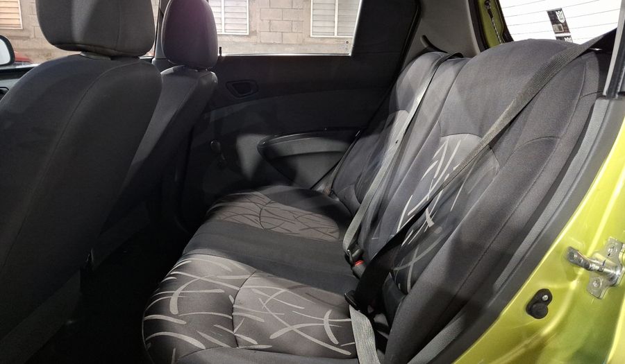 Chevrolet Spark 1.4 LT E MT Hatchback 2016