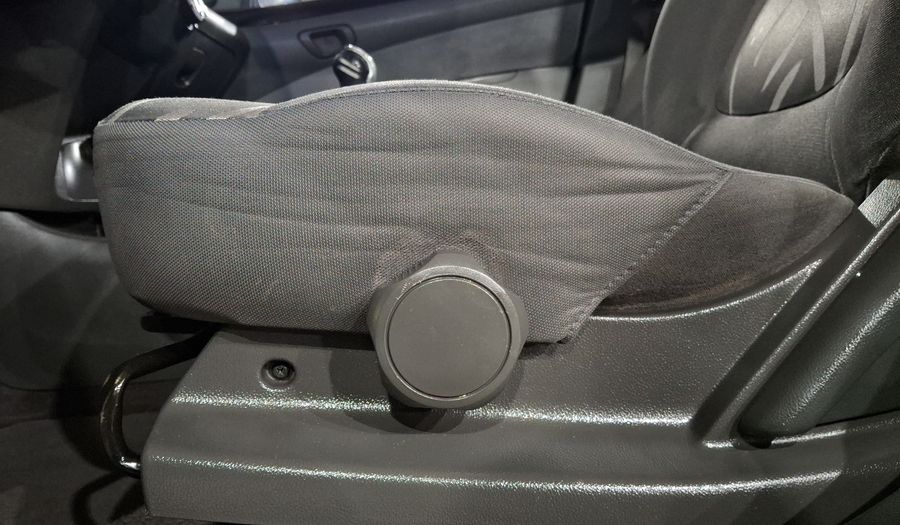 Chevrolet Spark 1.4 LT E MT Hatchback 2016