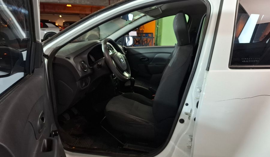 Renault Sandero 1.6 AUTHENTIQUE Hatchback 2017