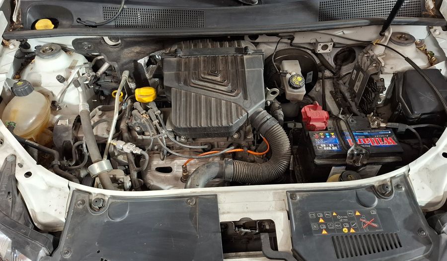 Renault Sandero 1.6 AUTHENTIQUE Hatchback 2017