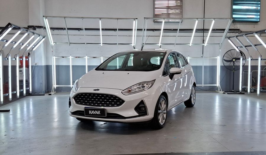 Ford Fiesta Kinetic Design 1.6 16V TITANIUM Hatchback 2019