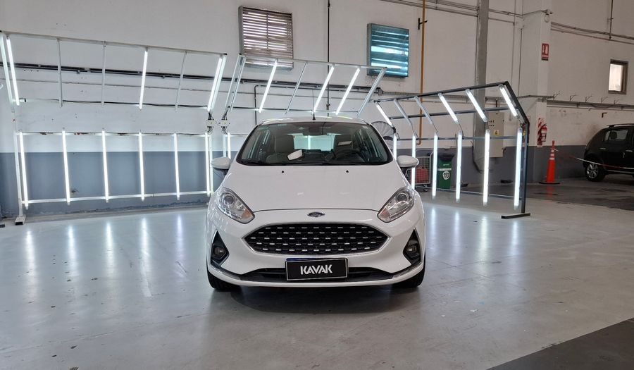 Ford Fiesta Kinetic Design 1.6 16V TITANIUM Hatchback 2019