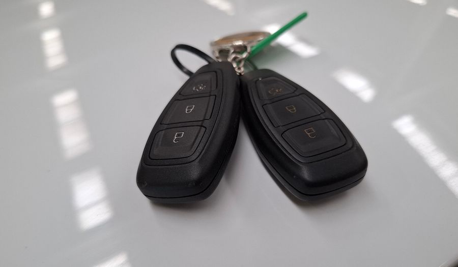 Ford Fiesta Kinetic Design 1.6 16V TITANIUM Hatchback 2019