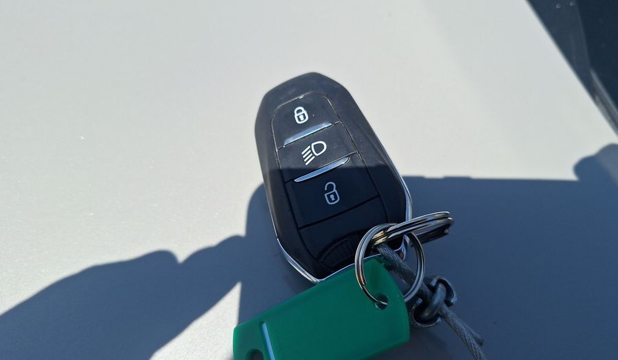 Citroen C3 1.5 BLUEHDI 100 S&S BVM6 SHINE Hatchback 2021