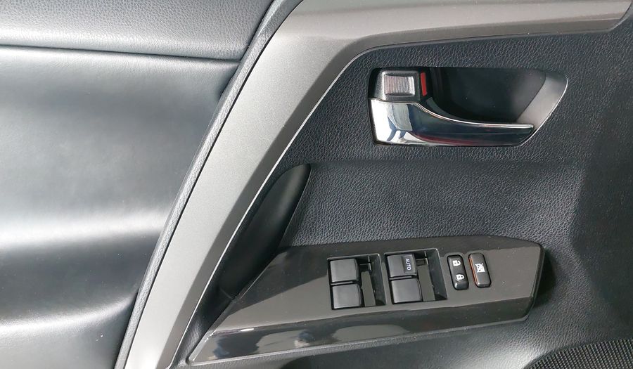 Toyota Rav4 2.5 L4 SE 4WD AT Suv 2018