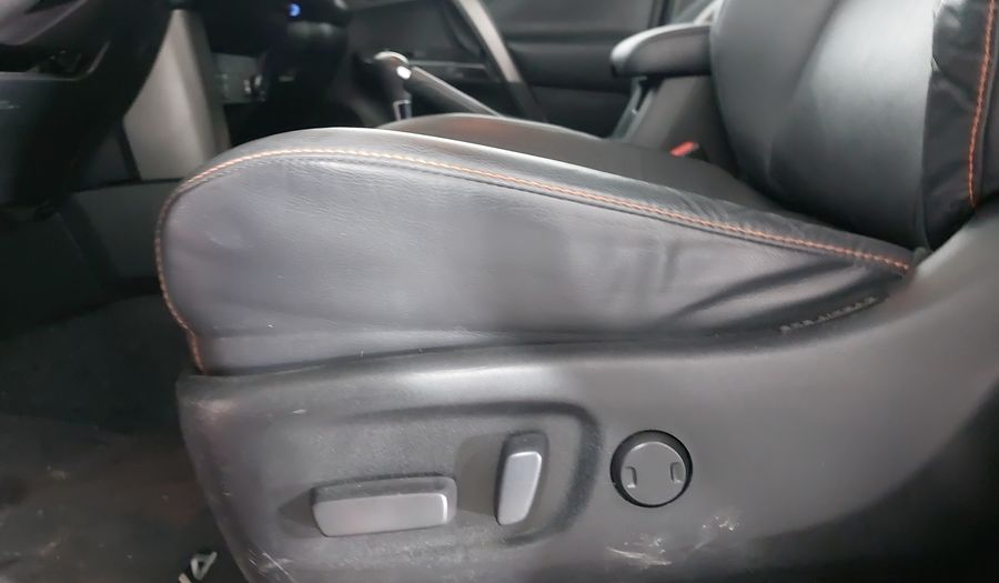 Toyota Rav4 2.5 L4 SE 4WD AT Suv 2018