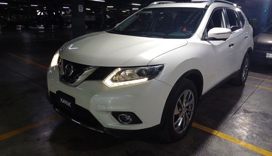 Nissan • X-Trail