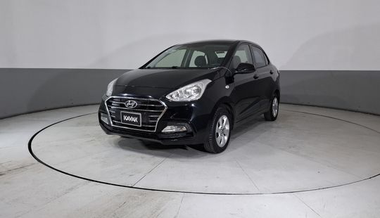 Hyundai • Grand i10