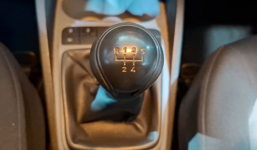 Seat Ibiza 2.0 REFERENCE 4 PTAS MT Hatchback 2015