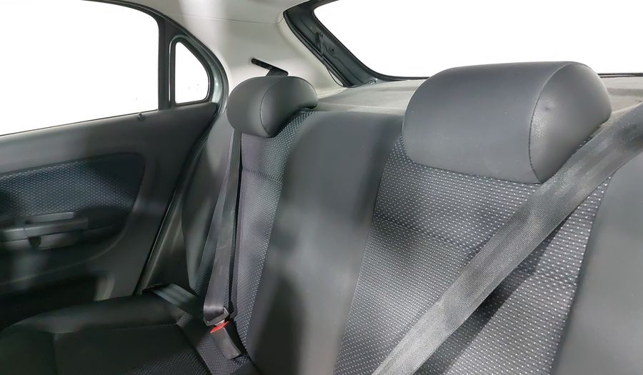 Volkswagen Gol 1.6 CL AC MT Hatchback 2015