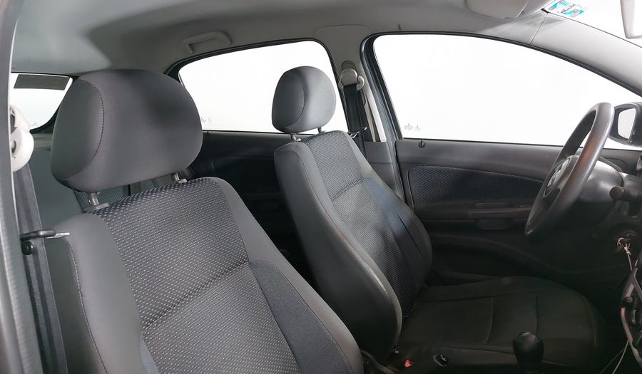 Volkswagen Gol 1.6 CL AC MT Hatchback 2015