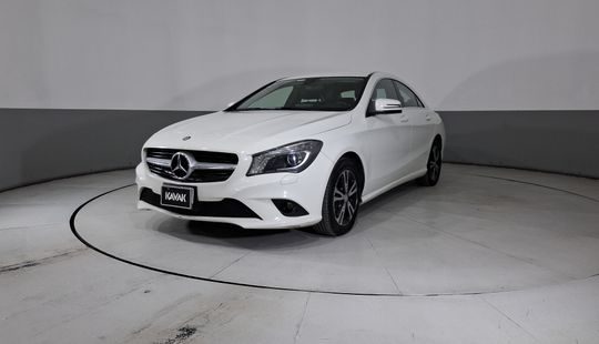 Mercedes Benz • Clase CLA