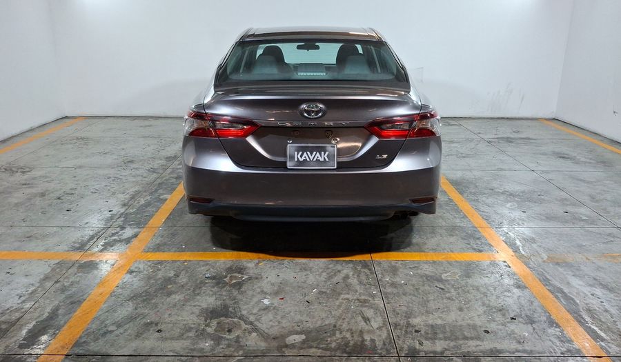 Toyota Camry 2.5 LE AUTO Sedan 2022