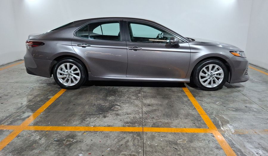 Toyota Camry 2.5 LE AUTO Sedan 2022