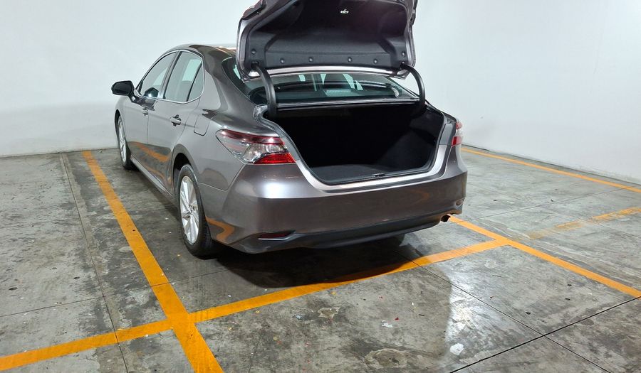 Toyota Camry 2.5 LE AUTO Sedan 2022