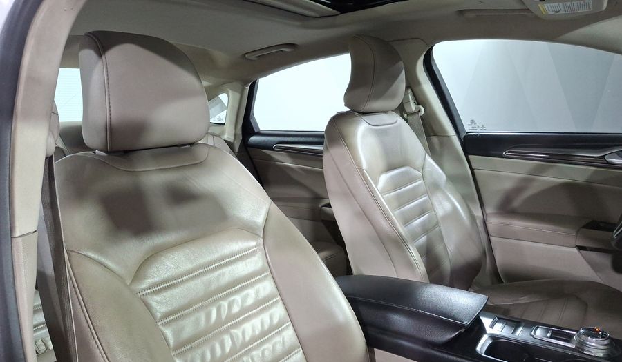 Ford Fusion 2.5 SE I4 NAV ADVANCE AT Sedan 2017