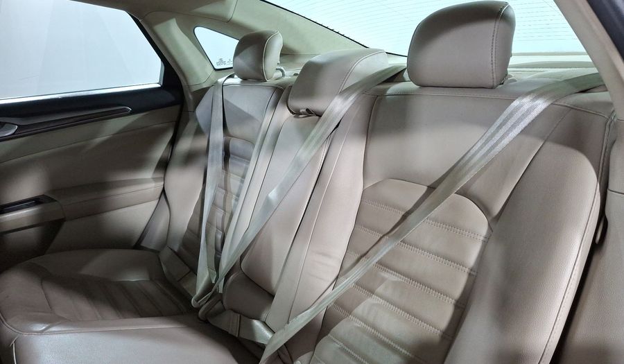 Ford Fusion 2.5 SE I4 NAV ADVANCE AT Sedan 2017