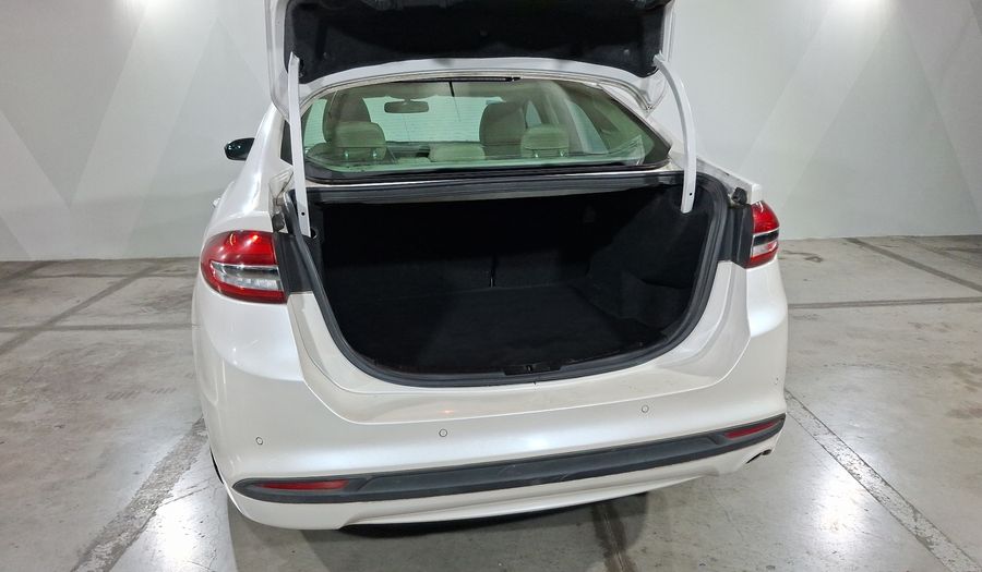 Ford Fusion 2.5 SE I4 NAV ADVANCE AT Sedan 2017