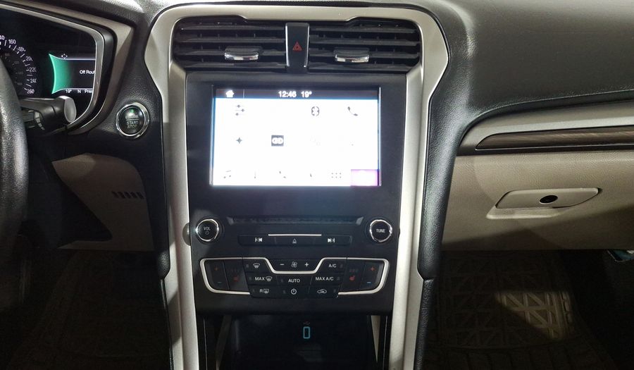 Ford Fusion 2.5 SE I4 NAV ADVANCE AT Sedan 2017