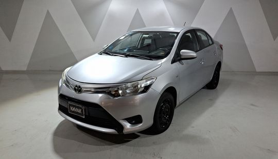 Toyota • Yaris