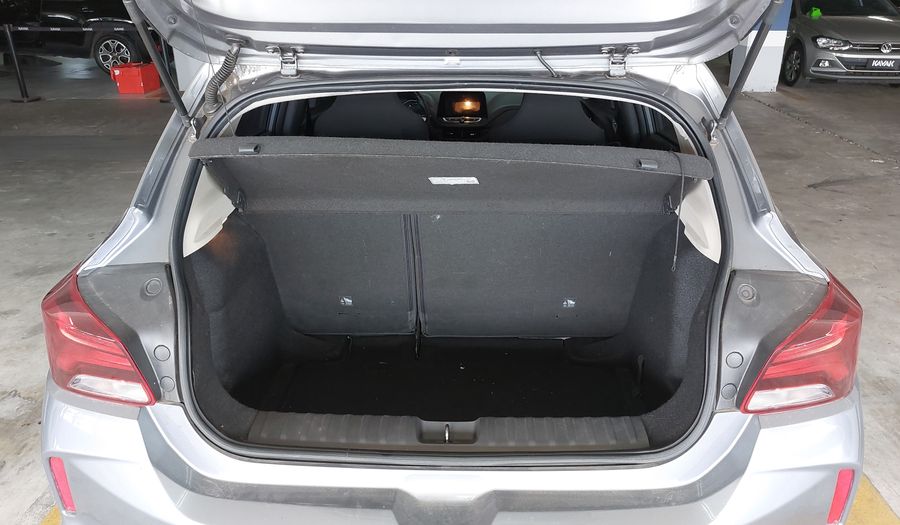 Chevrolet Onix TURBO FLEX LTZ Hatchback 2021