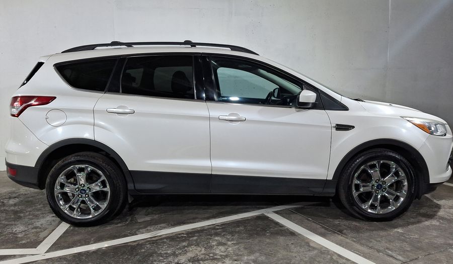 Ford Escape 2.5 SE PLUS PANORAMA ROOF AT Suv 2014