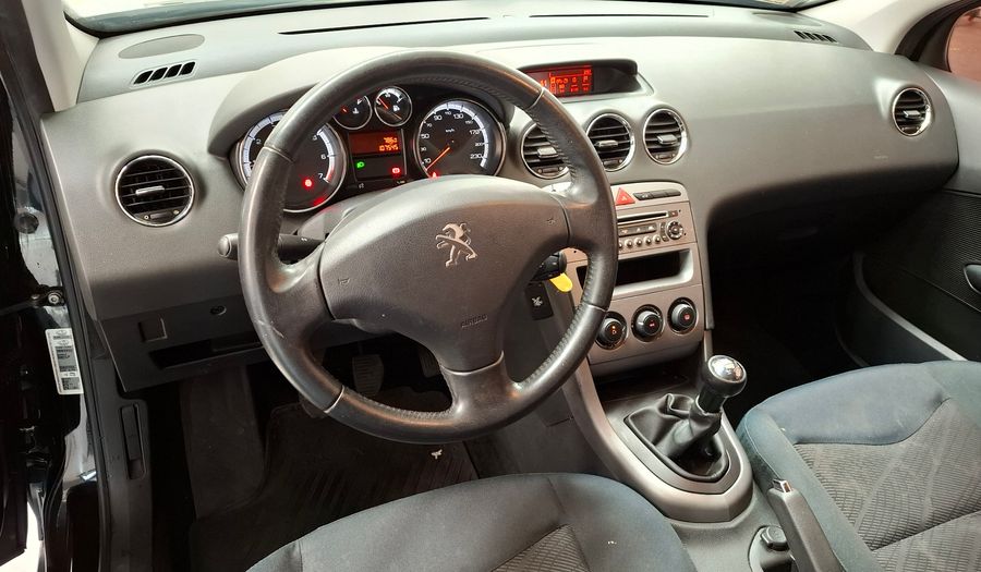 Peugeot 308 1.6 ACTIVE Hatchback 2012