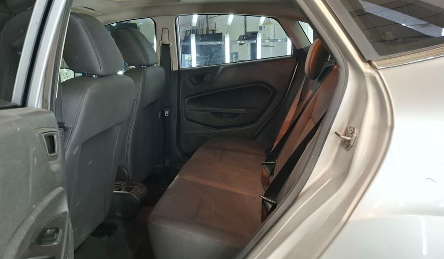 Ford Fiesta 1.6 16V TREND PLUS Sedan 2012