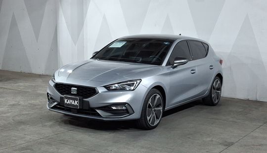 2023 • 37,000 km • Automático