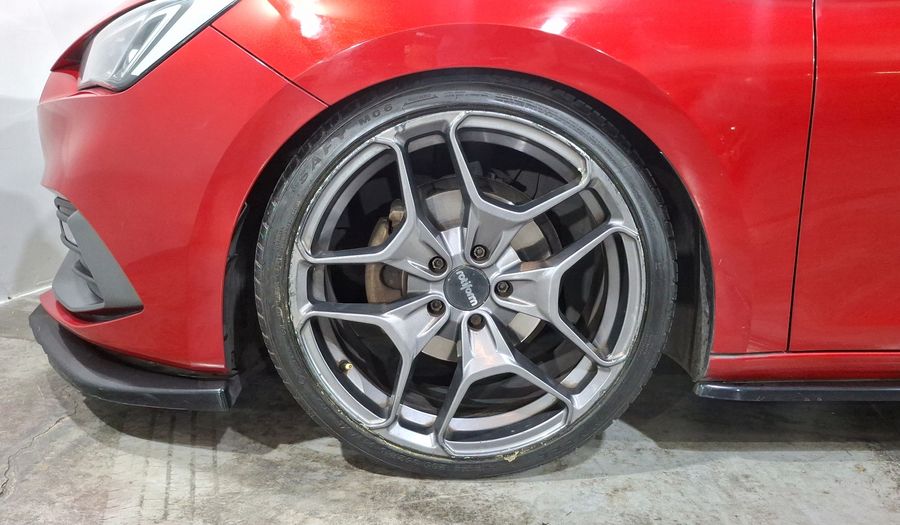 Seat Leon 1.4 FR AUTO Hatchback 2021